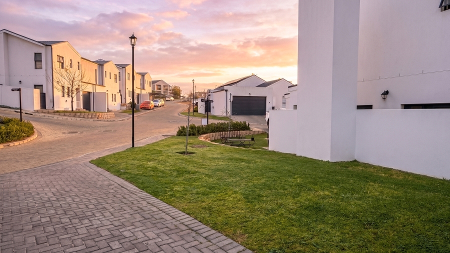 To Let 3 Bedroom Property for Rent in Verdeau Lifestyle Estate Western Cape